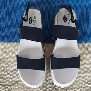 Dr. Scholl's  BeOne Slip-on Sandals